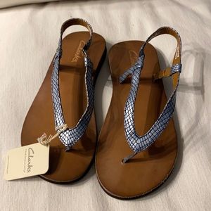 Clarks Silver Gray Sandals Size 5